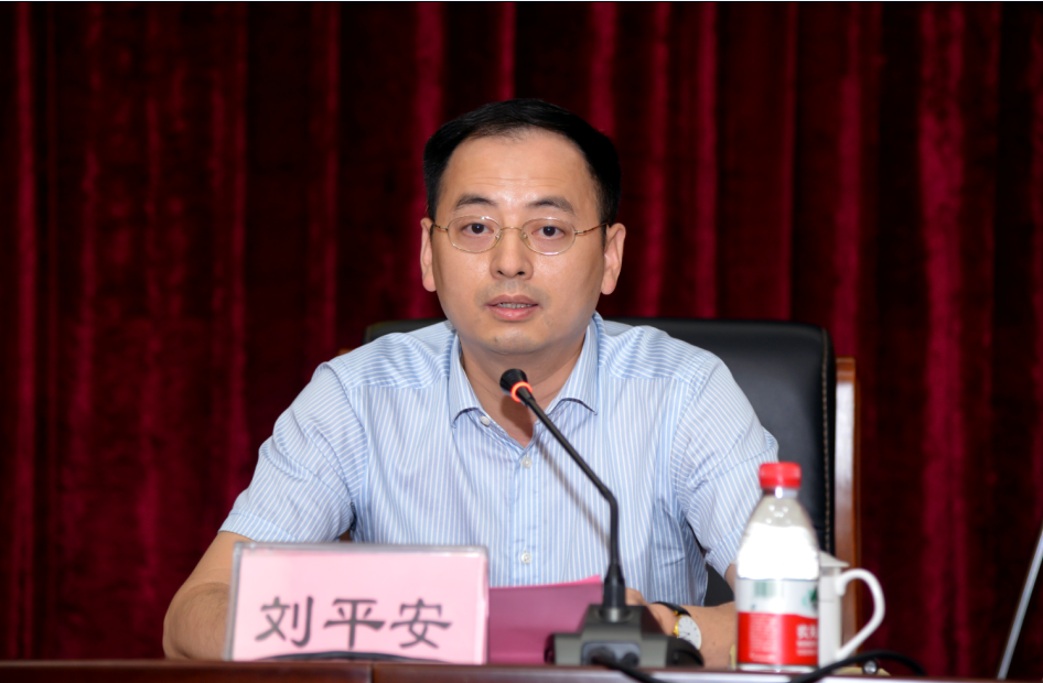 刘书记.png