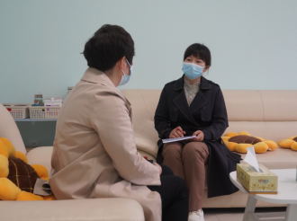 5月10日下午，我院与长沙市中雅培粹学校共同举办中医药健康服务公益活动2