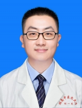 张堃
