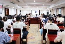 我院举办“杏林育才”教师培训讲座