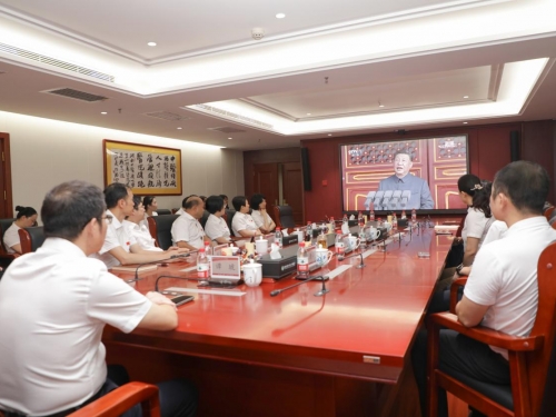 我院组织集中收看纪念中国人民抗日战争暨世界反法西斯战争胜利80周年大会