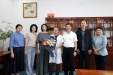 湖南中医药大学宣传统战部常务副部长万颖一行慰问我院党外代表人士